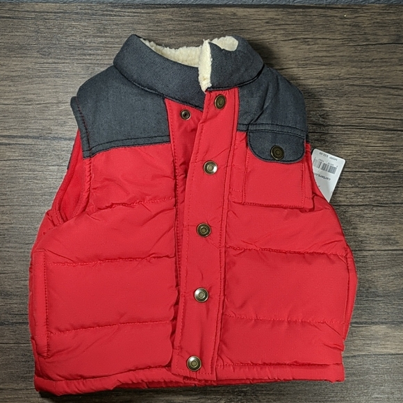Carter's red gray puffer vest 2T - Picture 1 of 6